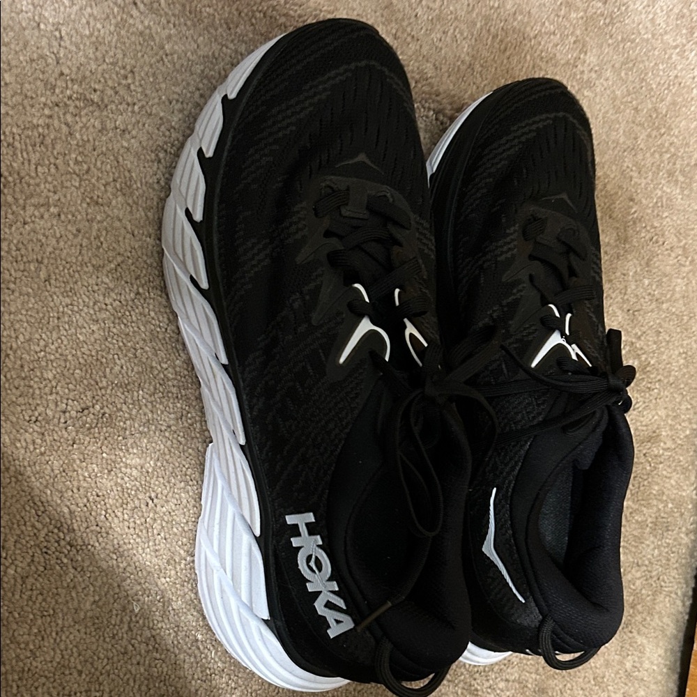 Hoka Men’s Gaviota 4 Size 8.5D Great shape